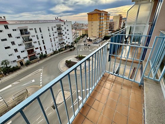 Foto 2 de Piso en venta en Els Molins - La Devesa - El Poble-sec de 4 habitaciones con terraza y balcón
