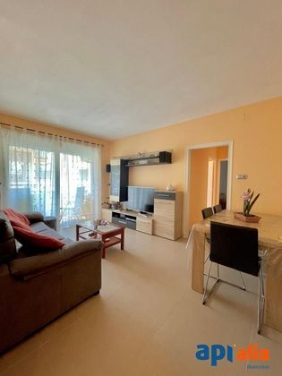 Foto 1 de Piso en venta en Premià de Mar de 3 habitaciones con balcón y aire acondicionado