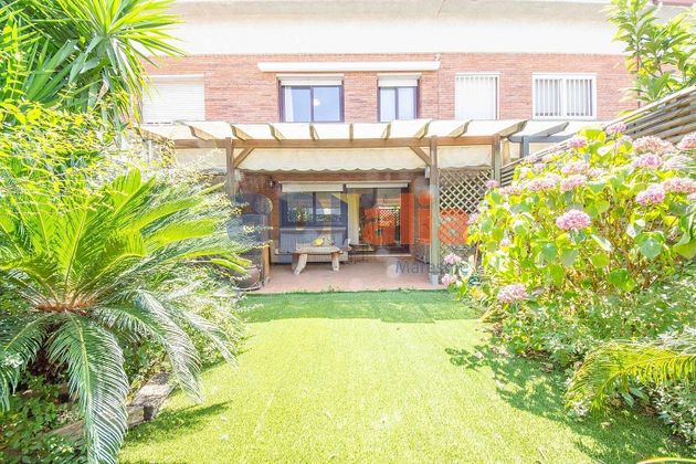 Foto 1 de Casa en venda a Nord - Sant Andreu de 4 habitacions amb terrassa i piscina