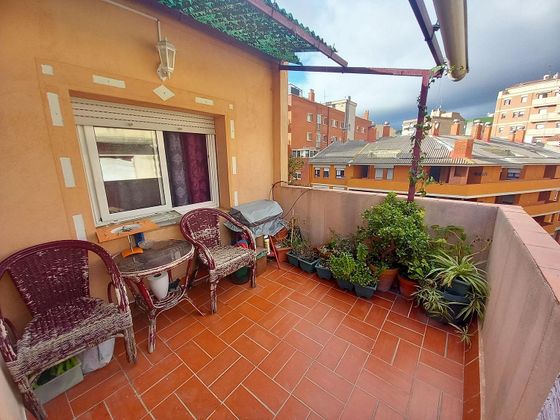Foto 2 de Àtic en venda a Rocafonda de 2 habitacions amb terrassa