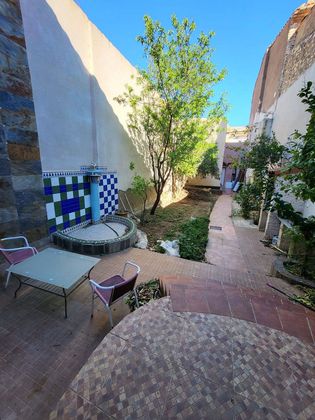 Foto 2 de Casa adossada en venda a Lumpiaque de 3 habitacions amb terrassa i jardí