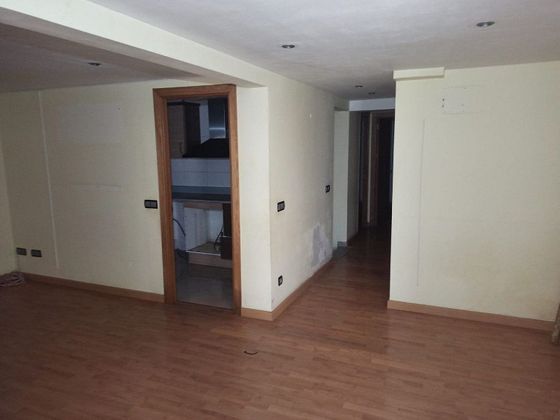 Foto 1 de Venta de piso en Santa Bàrbara de 3 habitaciones y 152 m²