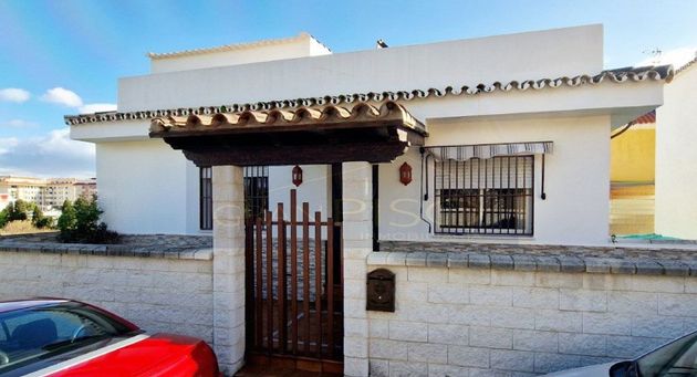 Foto 1 de Chalet en venta en San Luis de Sabinillas de 4 habitaciones con terraza y garaje