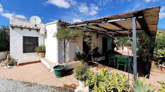 Foto 2 de Xalet en venda a Sedella de 3 habitacions amb terrassa i piscina