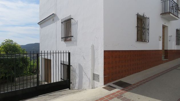 Foto 1 de Casa rural en venta en Canillas de Albaida de 4 habitaciones con garaje y balcón