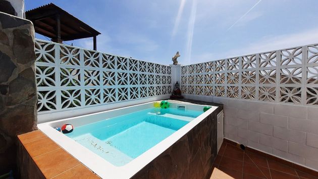 Foto 2 de Venta de casa en Cómpeta de 4 habitaciones con terraza y piscina