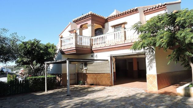 Foto 1 de Xalet en venda a Algarrobo de 3 habitacions amb terrassa i garatge