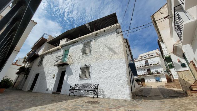 Foto 1 de Casa en venda a Árchez de 4 habitacions amb terrassa i balcó