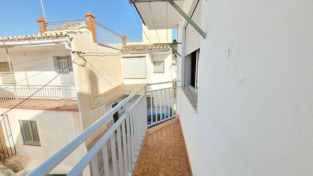 Foto 2 de Casa en venda a Canillas de Albaida de 3 habitacions amb piscina i garatge
