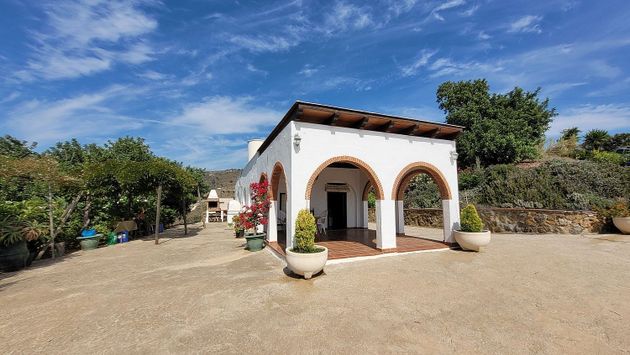 Foto 1 de Casa rural en venta en Camino Viejo de Málaga de 2 habitaciones con terraza y piscina