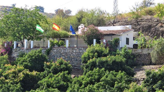 Foto 1 de Casa rural en venda a Canillas de Albaida de 1 habitació amb terrassa i garatge