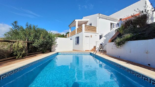 Foto 1 de Xalet en venda a Canillas de Albaida de 3 habitacions amb terrassa i piscina