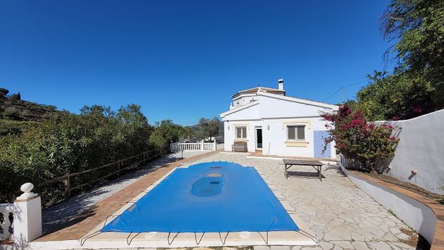 Foto 2 de Venta de chalet en Cómpeta de 4 habitaciones con terraza y piscina