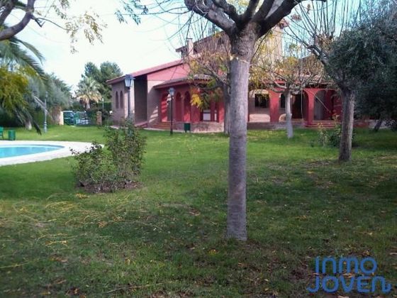 Foto 2 de Casa en venda a Centro - Mutxamel/Muchamiel de 5 habitacions amb terrassa i piscina