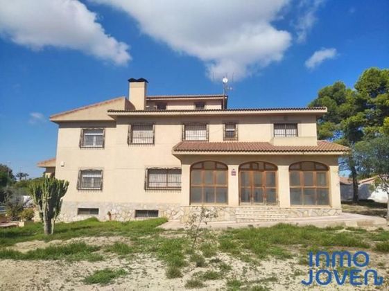 Foto 1 de Casa en venda a Villafranqueza de 8 habitacions amb terrassa i piscina