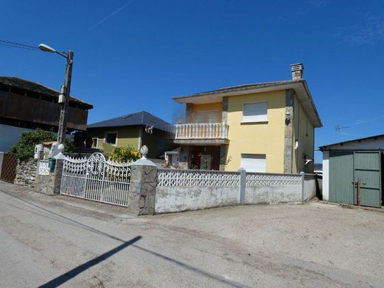 Foto 2 de Xalet en venda a Valdés de 4 habitacions amb terrassa i garatge