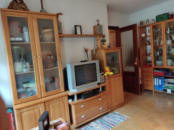 Foto 1 de Venta de piso en Valdés de 1 habitación con garaje y calefacción