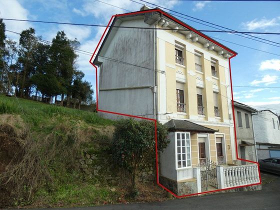 Foto 2 de Casa en venda a Valdés de 5 habitacions amb garatge i jardí