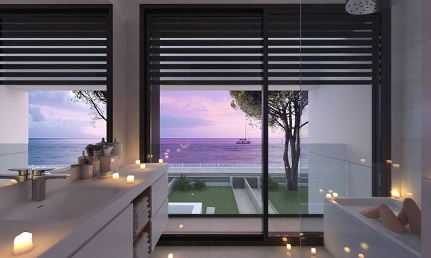Foto 2 de Chalet en venta en Playa Mucha Vista de 3 habitaciones con terraza y piscina