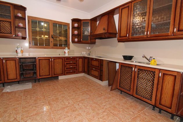 Foto 2 de Casa adosada en venta en Carrizal de 6 habitaciones y 215 m²