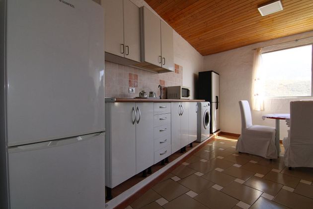 Foto 2 de Casa en venta en San Bartolomé de Tirajana interior de 1 habitación con terraza y calefacción