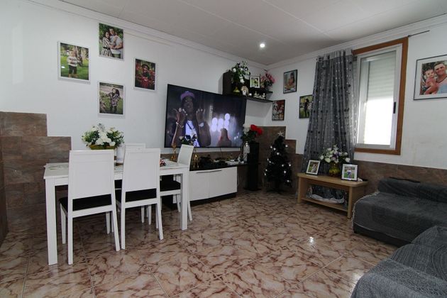 Foto 1 de Venta de chalet en Vecindario norte-Cruce Sardina de 6 habitaciones con terraza y garaje