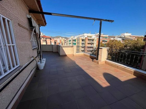 Foto 1 de Ático en venta en Centre - Santa Coloma de Gramanet de 4 habitaciones con terraza y aire acondicionado