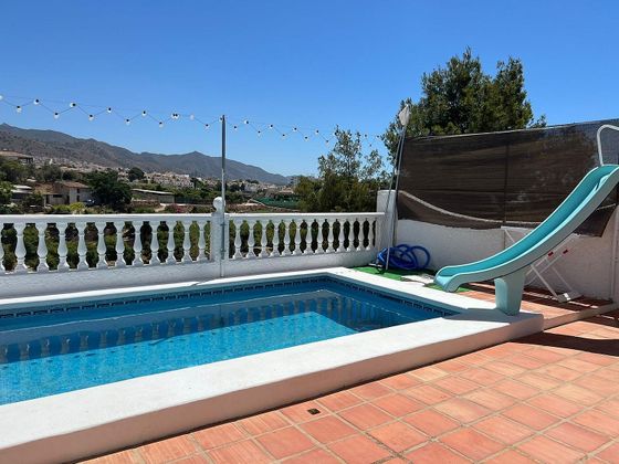 Foto 1 de Xalet en venda a calle Terreno Au Finca la Exotica de 4 habitacions amb terrassa i piscina