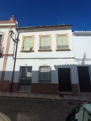 Foto 2 de Casa adossada en venda a calle Vallejos de 3 habitacions amb terrassa i balcó