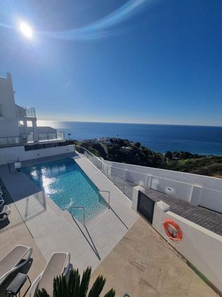 Foto 1 de Casa adossada en venda a urbanización Lugar Punta Lara de 3 habitacions amb terrassa i piscina