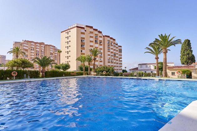 Foto 1 de Pis en venda a avenida Del Faro de 1 habitació amb terrassa i piscina