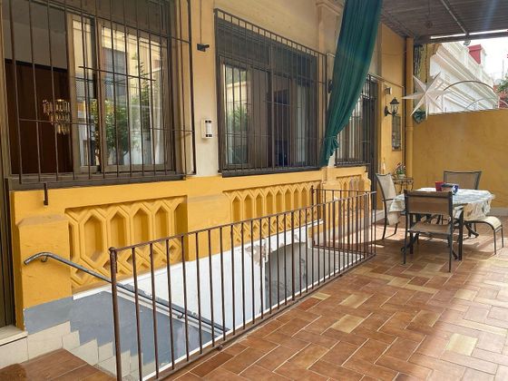 Foto 2 de Casa en venda a El Poble Sec - Parc de Montjuïc de 2 habitacions amb terrassa i jardí
