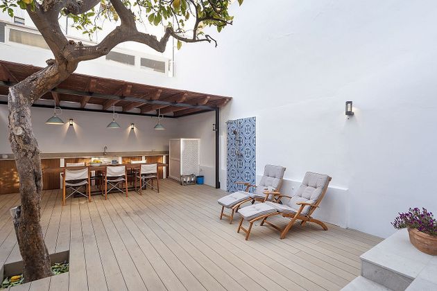 Foto 2 de Casa adossada en venda a calle Del Vinyet de 2 habitacions amb terrassa i jardí