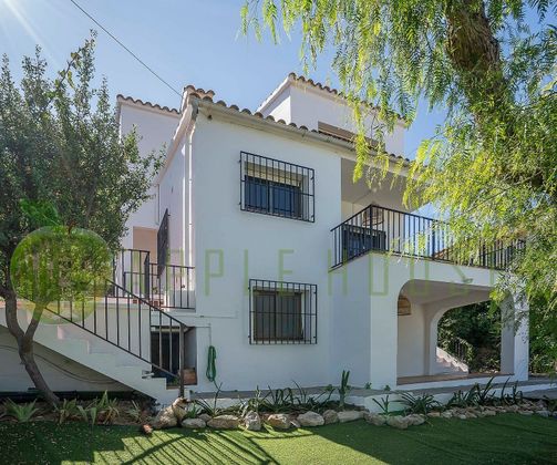 Foto 1 de Xalet en venda a Levantina - Montgavina - Quintmar de 4 habitacions amb jardí i balcó