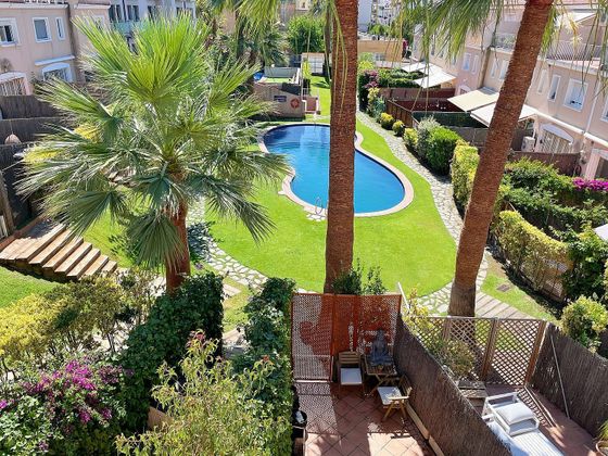 Foto 2 de Casa en venta en Els Molins - La Devesa - El Poble-sec de 5 habitaciones con terraza y piscina