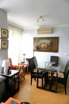 Foto 2 de Pis en venda a Nervión de 3 habitacions amb terrassa i garatge