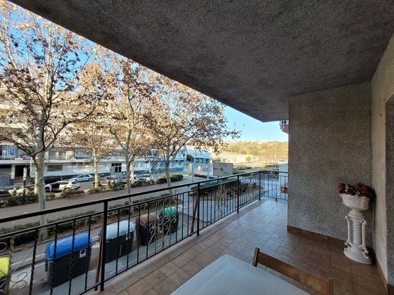Foto 2 de Piso en venta en Els Pins de 4 habitaciones con terraza y balcón