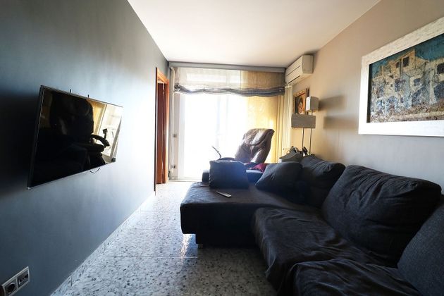 Foto 2 de Venta de piso en Can Vidalet de 4 habitaciones con balcón y calefacción
