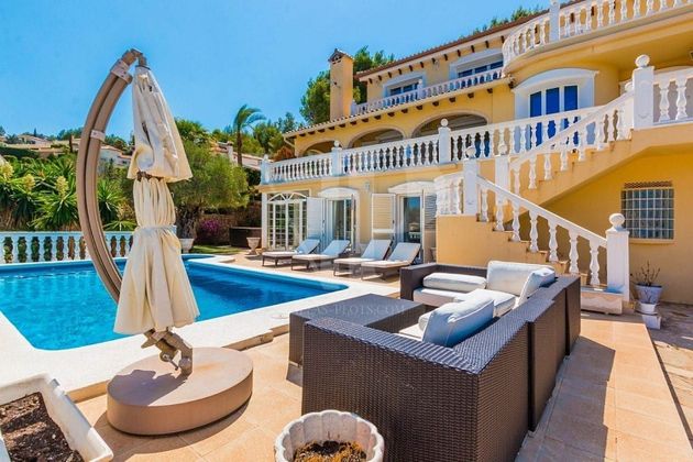 Foto 1 de Casa en venda a Pedreguer de 6 habitacions amb terrassa i piscina