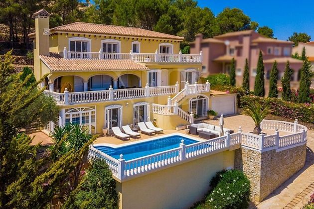 Foto 2 de Casa en venda a Pedreguer de 6 habitacions amb terrassa i piscina