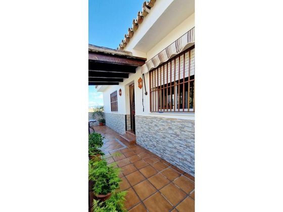 Foto 2 de Casa en venta en San Luis de Sabinillas de 4 habitaciones con terraza y garaje