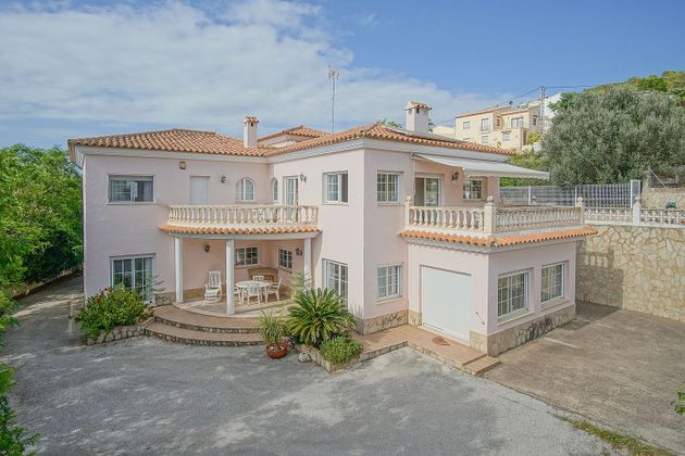 Foto 1 de Casa en venta en Orba de 6 habitaciones con terraza y piscina