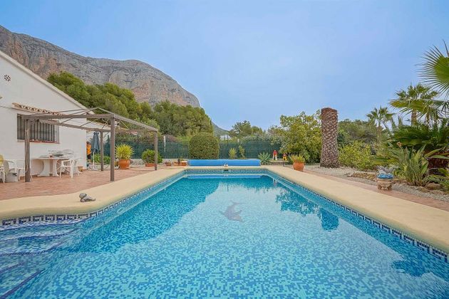 Foto 2 de Casa en venda a Montgó - Partida Tosal de 3 habitacions amb terrassa i piscina