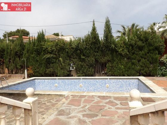 Foto 1 de Xalet en venda a La Conarda de 5 habitacions amb terrassa i piscina