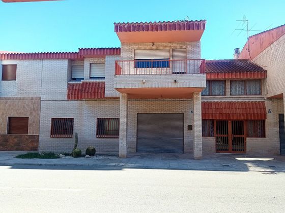 Foto 1 de Casa adossada en venda a San Isidro (Alicante/Alacant) de 3 habitacions amb terrassa i jardí
