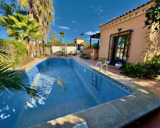 Foto 2 de Xalet en venda a Formentera del Segura de 4 habitacions amb piscina i jardí