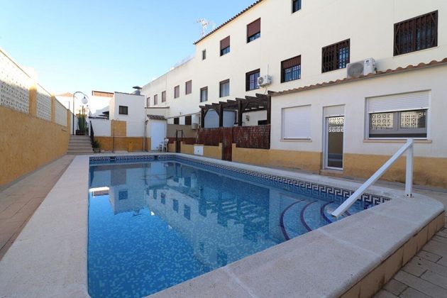 Foto 2 de Venta de dúplex en Formentera del Segura de 3 habitaciones con terraza y piscina