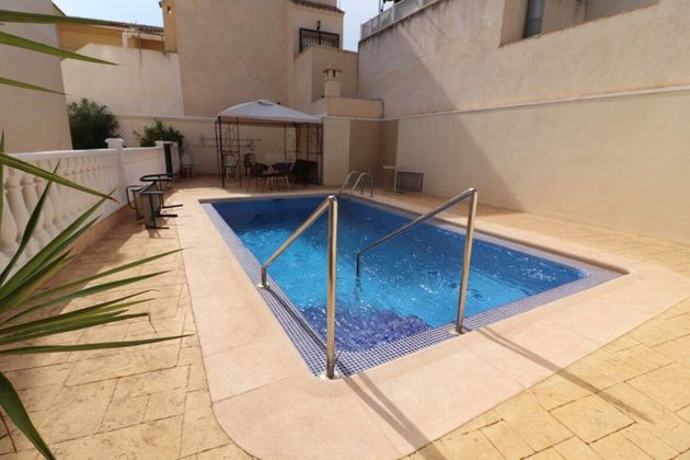 Foto 2 de Pis en venda a Jacarilla de 2 habitacions amb terrassa i piscina