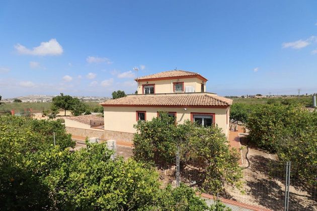 Foto 2 de Casa adossada en venda a Algorfa de 3 habitacions amb terrassa i garatge