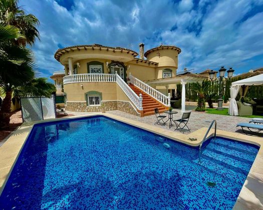 Foto 1 de Xalet en venda a Benferri de 4 habitacions amb terrassa i piscina